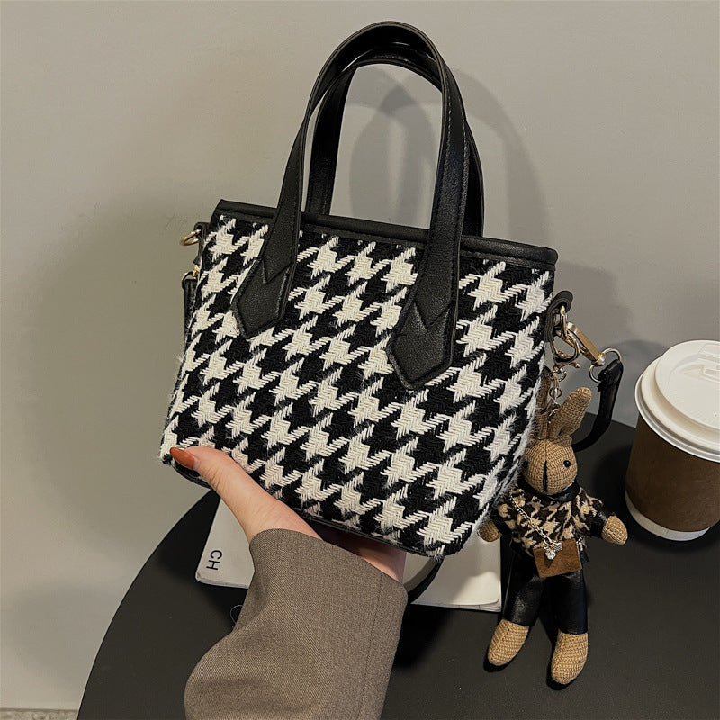Fashionable Checkerboard Women Totes Bag