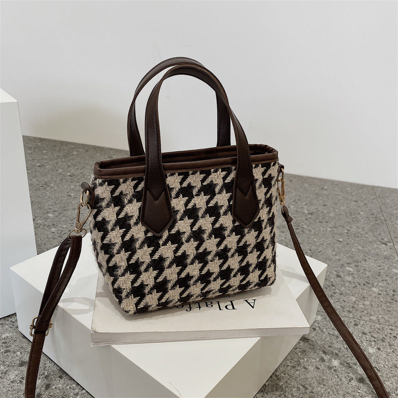 Fashionable Checkerboard Women Totes Bag
